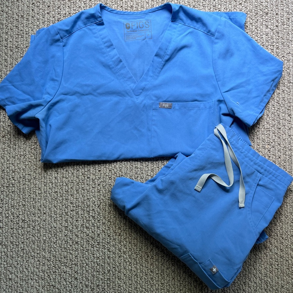 FIGS scrubs